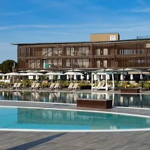 https://lino-delle-fate-eco-resort.hotelinveneto.com